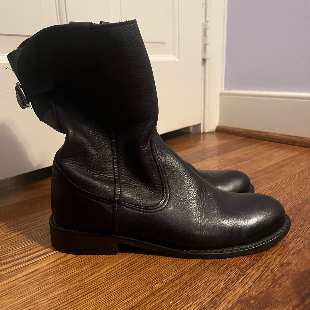 Vintage Shoe Company Black Leather boots